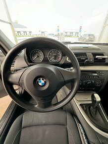 BMW E87 118i 2009 A/T - 13