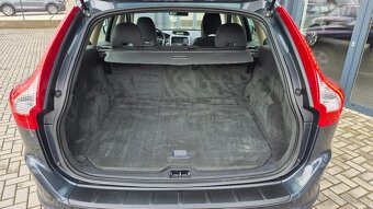 Volvo XC60 2.4D Kinetic Geartronic - ťažné - 13