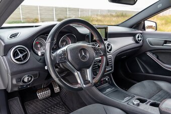 Mercedes-Benz GLA 200 d A/T AMG - 13