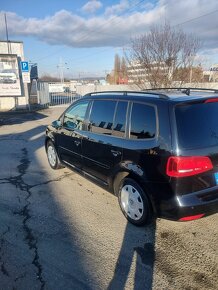 Volkswagen Touran1,6, 77kw - 13