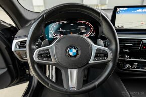 BMW 530d xDrive mHEV Touring M-Paket G31 LCI 2022 v záruke - 13