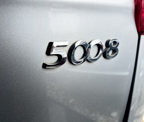 Peugeot 5008 1,6HDi Active 7 miestne - 13