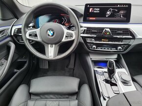 BMW 520d Touring G31 - 13