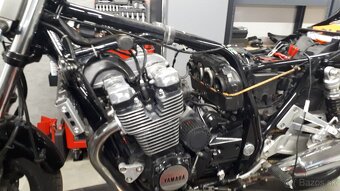 Yamaha XJR 1300 - 13