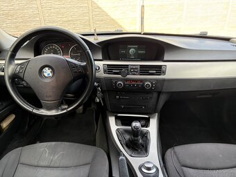 Bmw 318D Touring - 13