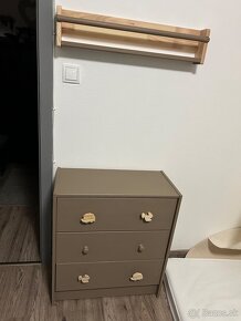 Ikea nábytok - 13