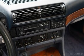 BMW 750i E32 - 13