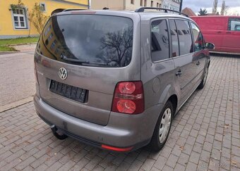 Volkswagen Touran 1,9 TDI nafta manuál 66 kw - 13