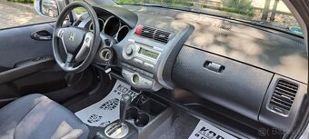 Honda Jazz 1.4 CVT automat benzín - 13