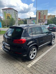 VW TIGUAN R-LINE 2,0 TSI 4x4 - 155 kW , TOP STAV - 13