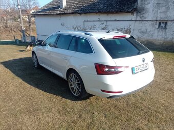 Predám 4x4 Škoda Superb 3 combi ročník 2016 DSG - 13