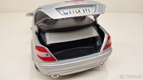 1:18 MERCEDES-BENZ SLK 2004 - 13