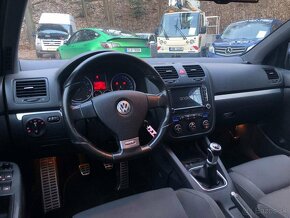 Volkswagen Golf GTI 2.0TFSI 147kw pano klima výhřev STK 9/25 - 13