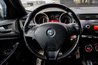 Alfa Romeo Giulietta 1.8T 235k Quadrifoglio Verde - 13