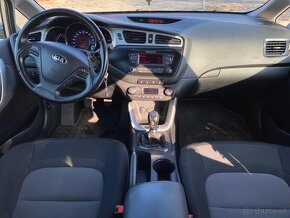 Kia Ceed Combi 1.6i - 13