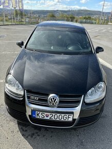 VW Golf R32 - 13