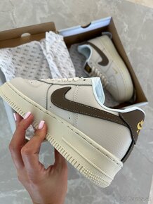 Nike Air Force 1 dámske tenisky béžovo hnedé - 13