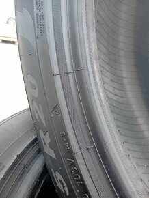 Zánovné zimné pneumatiky Pirelli 245/45R20 103V - 13