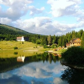 PREDAJ: pozemok so stavebnym povolenim Krpacovo - 13