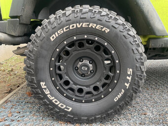 Predam 5ks 18" offroad kolies KMC XD pre JEEP roztec 5x127 - 13