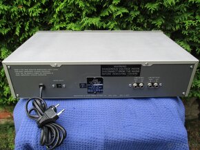 JVC KD-D55 - 13