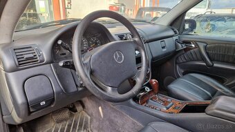 MERCEDES ML W163 400CDI - 13