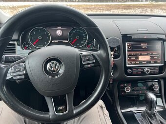 Vw Touareg 3.0 TDi, automat, 180 kW 4x4 - 13