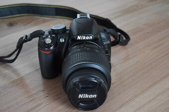 Nikon d3100 s VR objektivom nikkor 18-55 AF 9tis. snimkov - 13