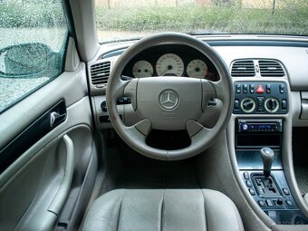 Mercedes-Benz CLK Kabriolet 320 Avantgarde A/T - 13