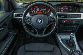 BMW E90 320d xDrive - 13