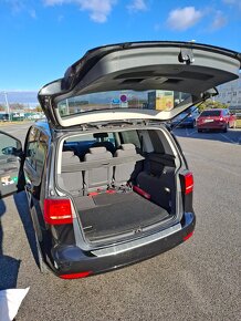 Predám VW Touran 2,0 TDI HIGHLINE DSG - TOP - 13