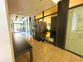 Predaj kancelárskeho priestoru 156 m² v atraktívnej časti Ru - 13