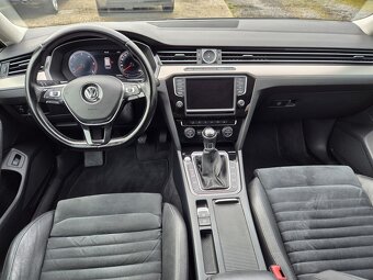 VW Passat Variant 2,0 TDi  110 kW  HIGHLINE - 13