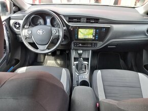 Predám Toyota Auris Tourer Šport 1.4D4D - 13