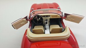 1:18 JAGUAR E CABRIO - 13