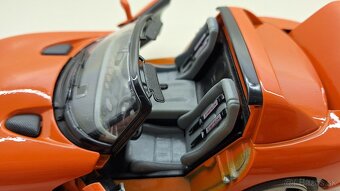 1:18 DODGE VIPER RT/10 ORANGE - 13