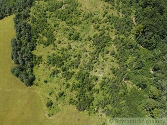 Exkluzívny pozemok s očarujúcou panorámou nad obcou Osadné - 13