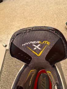 Brusle Bauer Vapor Hyperlite  vel. 8/43 Fit2 - 13