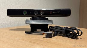 XBOX 360 500GB + Kinect + ovladac + volant - 13