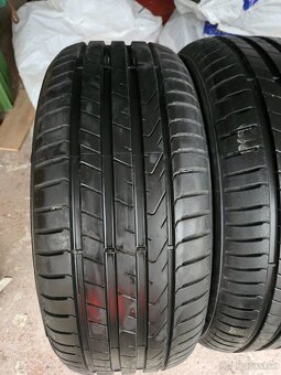 225/45 R18 - 13