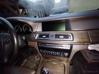 Bmw 740 D - 13