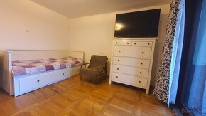 Prenájom ŠTÝLOVÝ, zariadený APARTMÁN s terasou v RD, samosta - 13