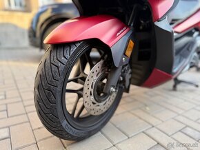 Honda Forza 125 Red 1.majitel Stav novej motorky - 13