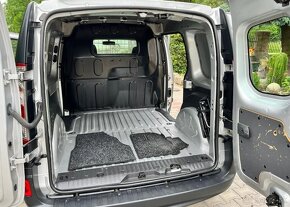 Renault Kangoo 1,5 DCi klima Pravid.servis nafta manuál - 13