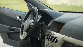 Opel Astra 1.4 2009 - 13