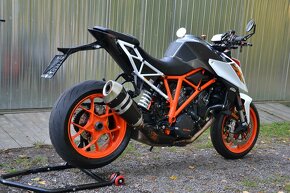 KTM 1290 SUPER DUKE R - 13