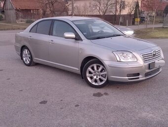 Toyota avensis 2.2 110kw - 13