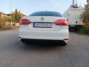 Predam vw Jetta 1,6 d 77kw rok 2013 - 13