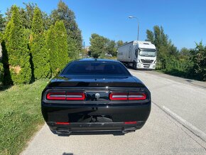 Dodge Challenger 5.7 Hemi Super Track Pack - 13