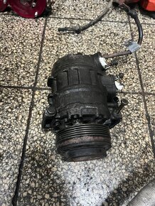 BMW E46 330d motor - 13